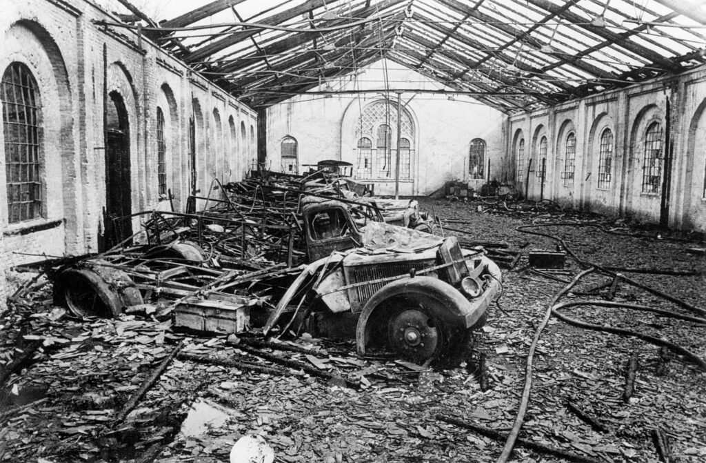 Eksercerhuset efter branden i 1943